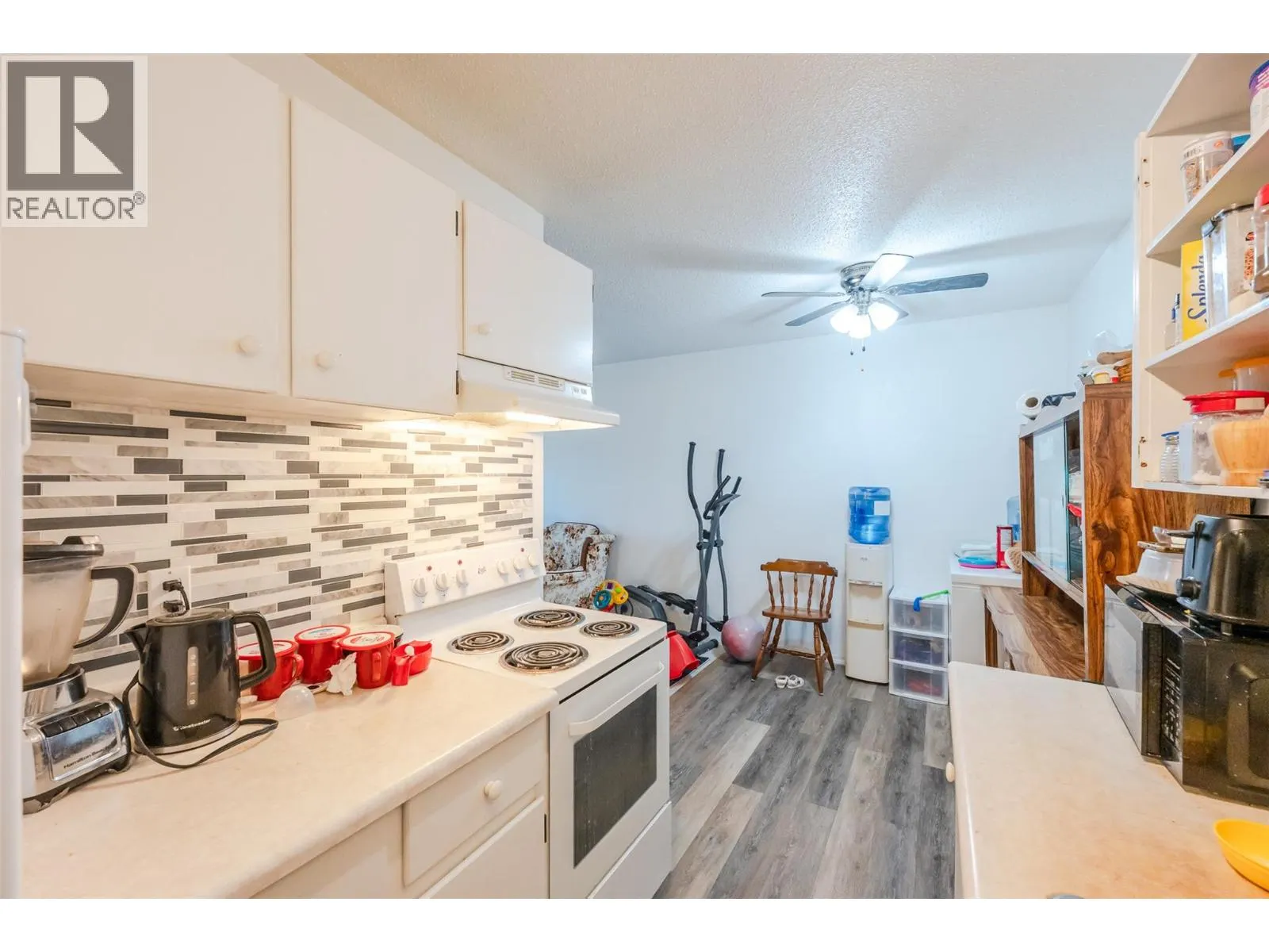 803 Fairview Road Unit# 203