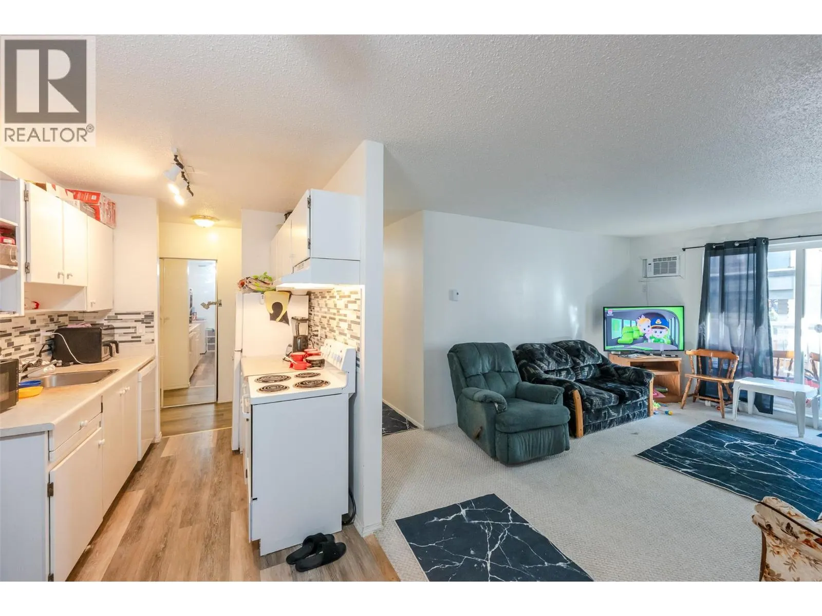 803 Fairview Road Unit# 203