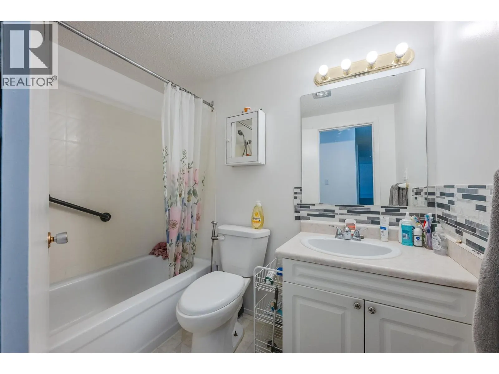 803 Fairview Road Unit# 203