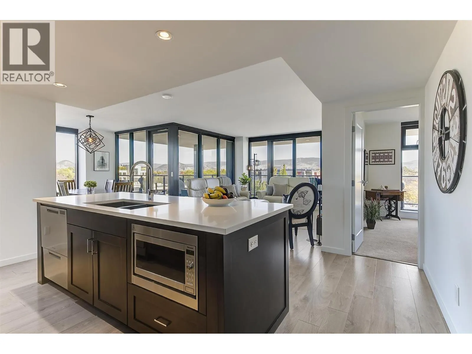 485 Groves Avenue Unit# 401