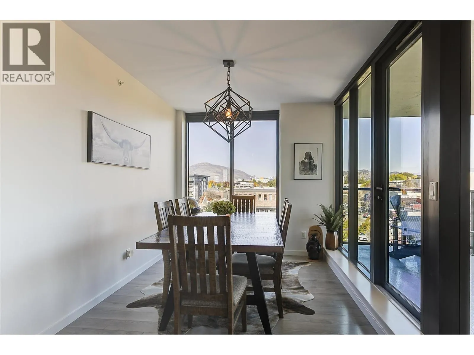 485 Groves Avenue Unit# 401