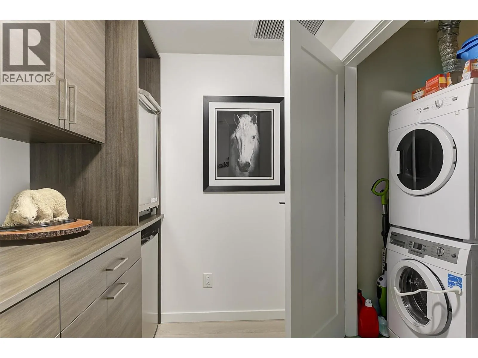 485 Groves Avenue Unit# 401