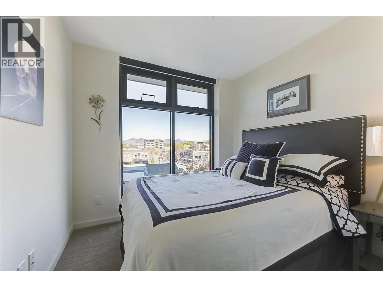 485 Groves Avenue Unit# 401