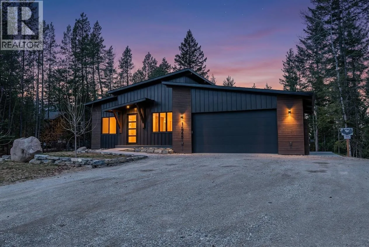 1545 Quartz Crescent