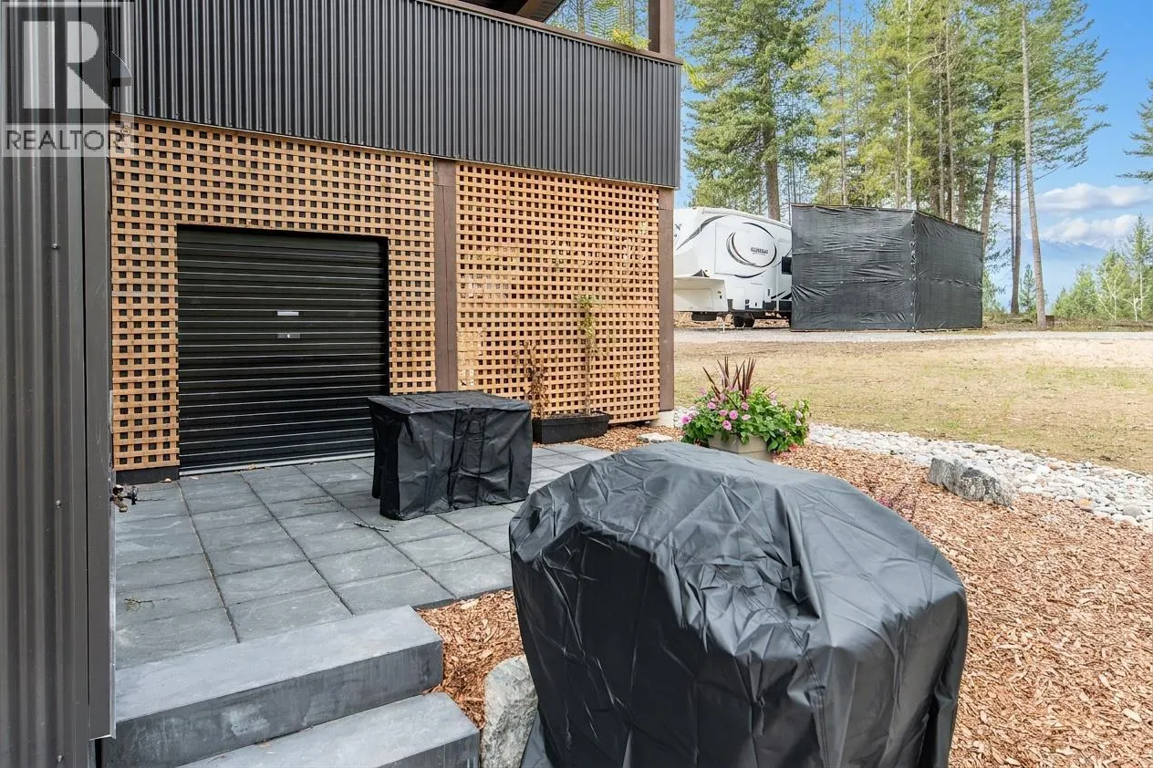 1545 Quartz Crescent