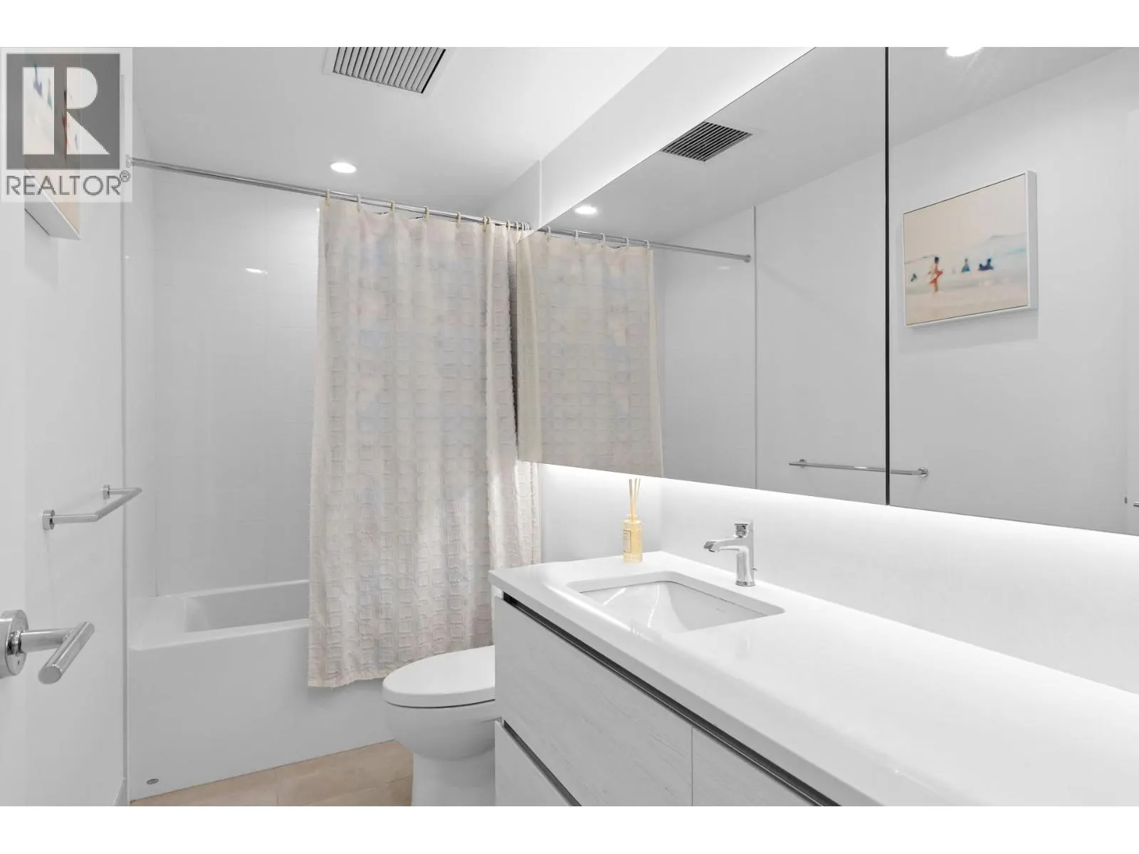 238 Leon Avenue Unit# 1407