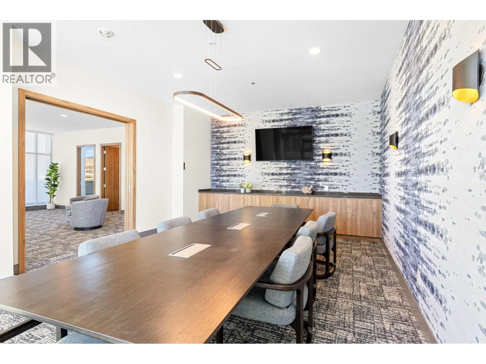 238 Leon Avenue Unit# 1407