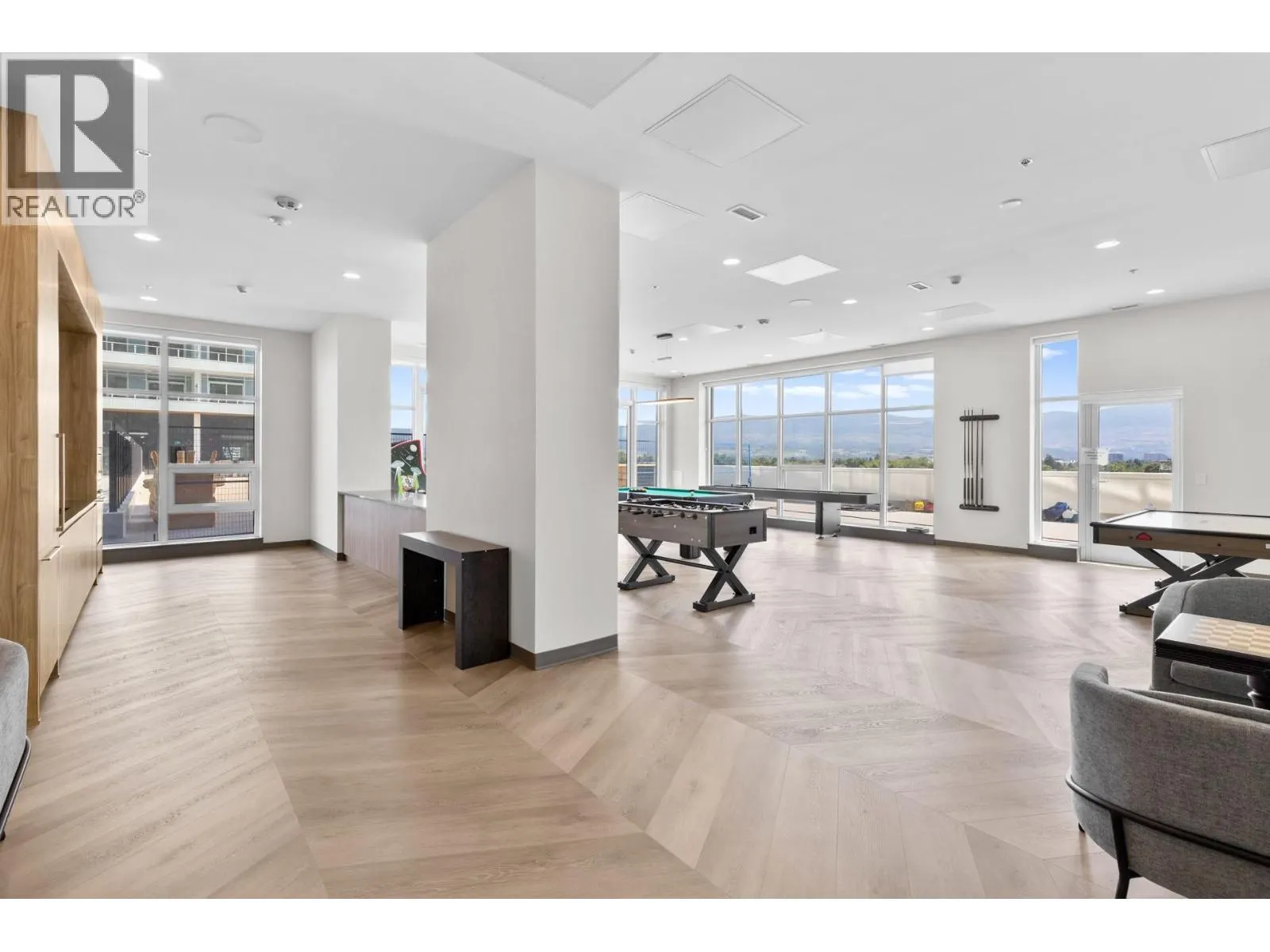 238 Leon Avenue Unit# 1407