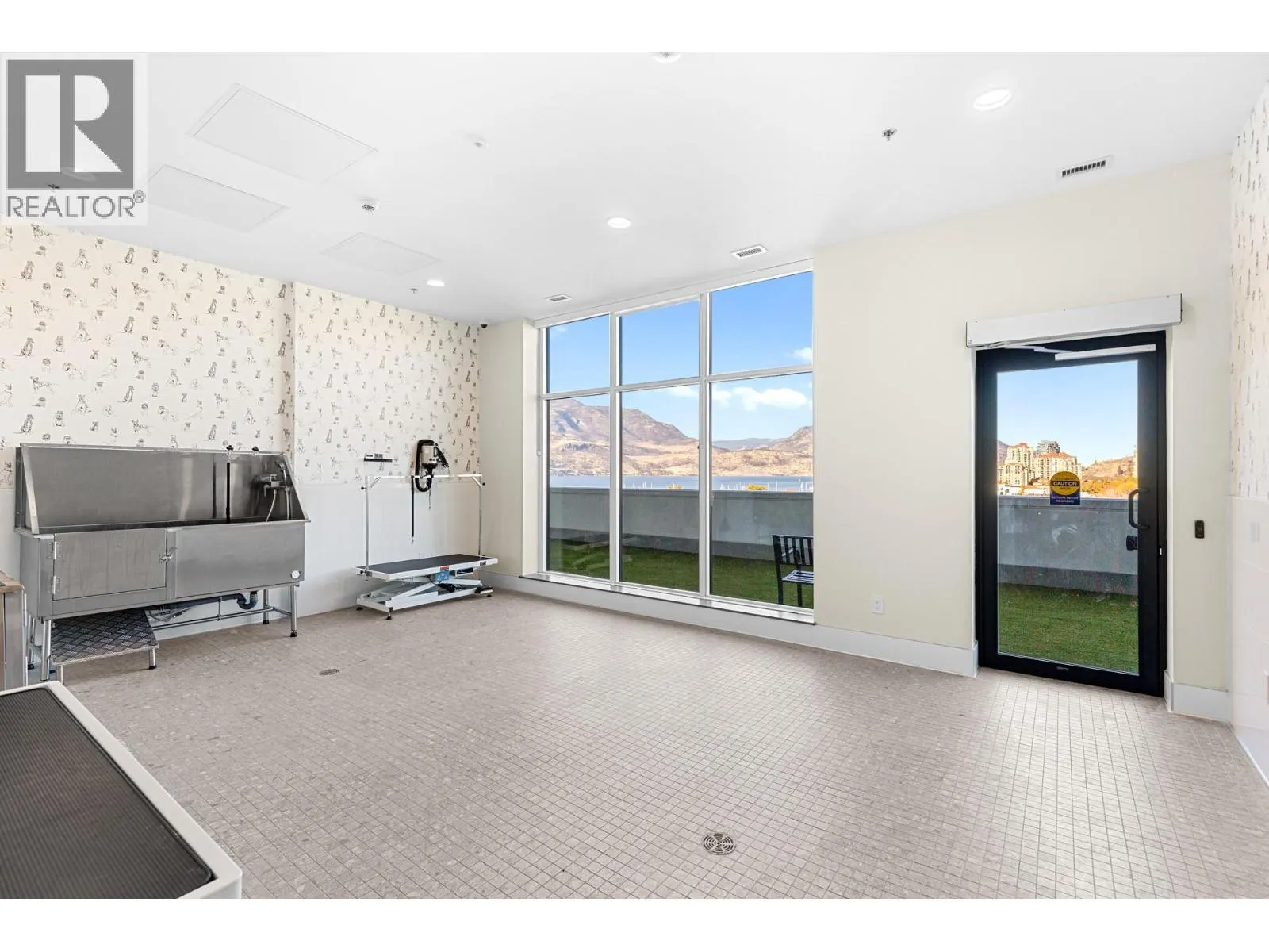 238 Leon Avenue Unit# 1407