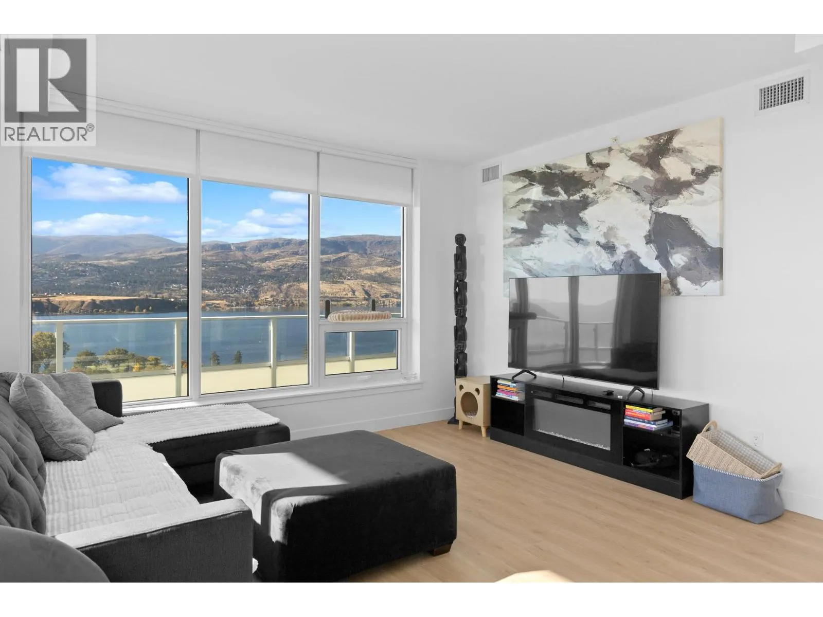 238 Leon Avenue Unit# 1407