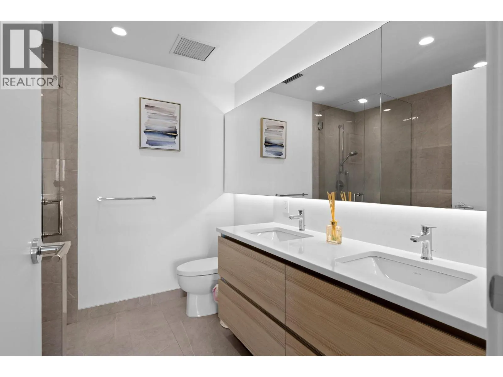 238 Leon Avenue Unit# 1407