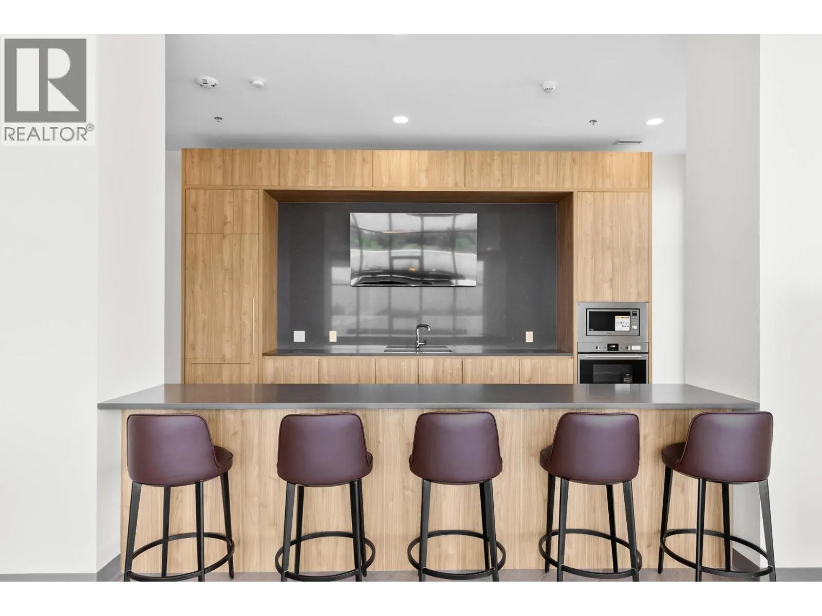 238 Leon Avenue Unit# 1407