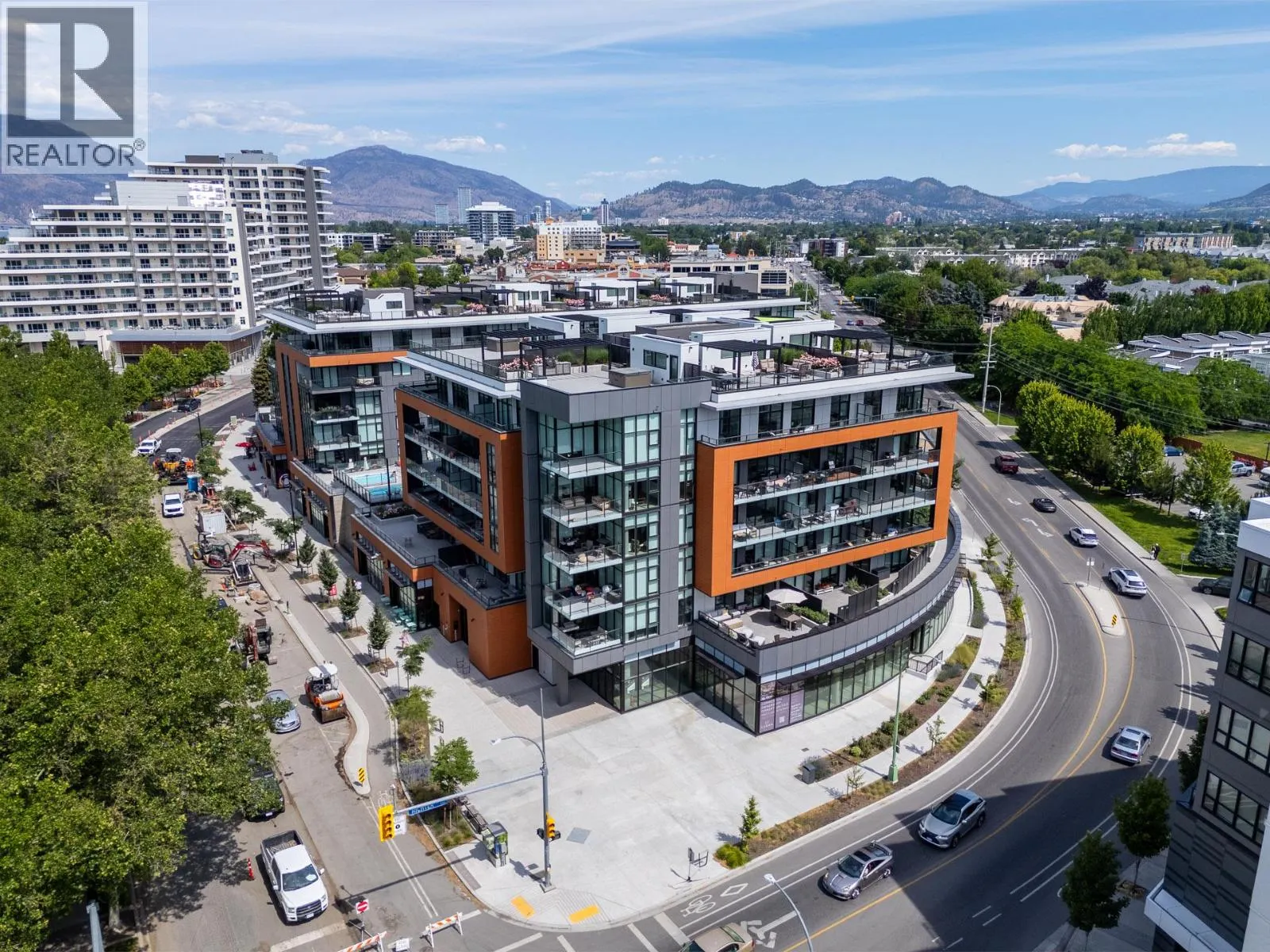 3389 Lakeshore Road Unit# 407
