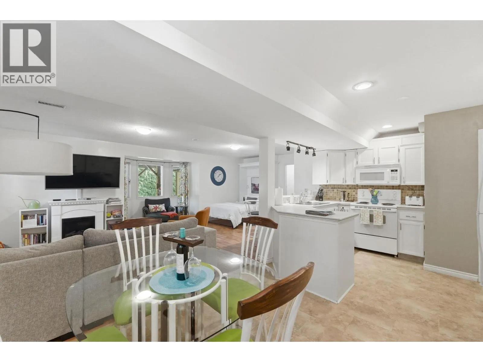 1977 Covington Crescent