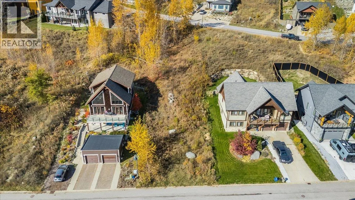 802 WHITE TAIL Drive