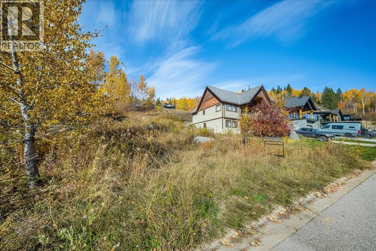 802 WHITE TAIL Drive