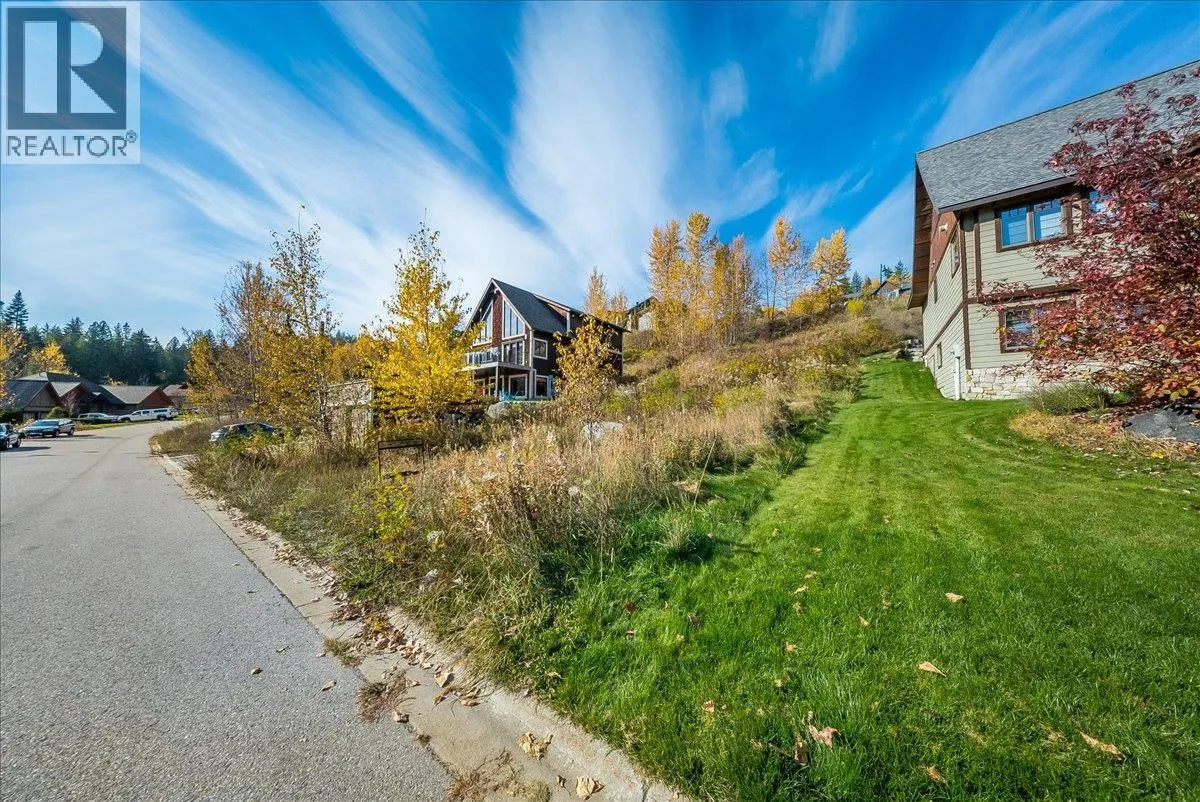 802 WHITE TAIL Drive