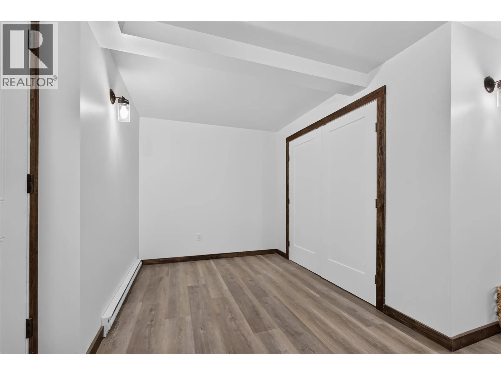 5533 33 Highway Unit# 3