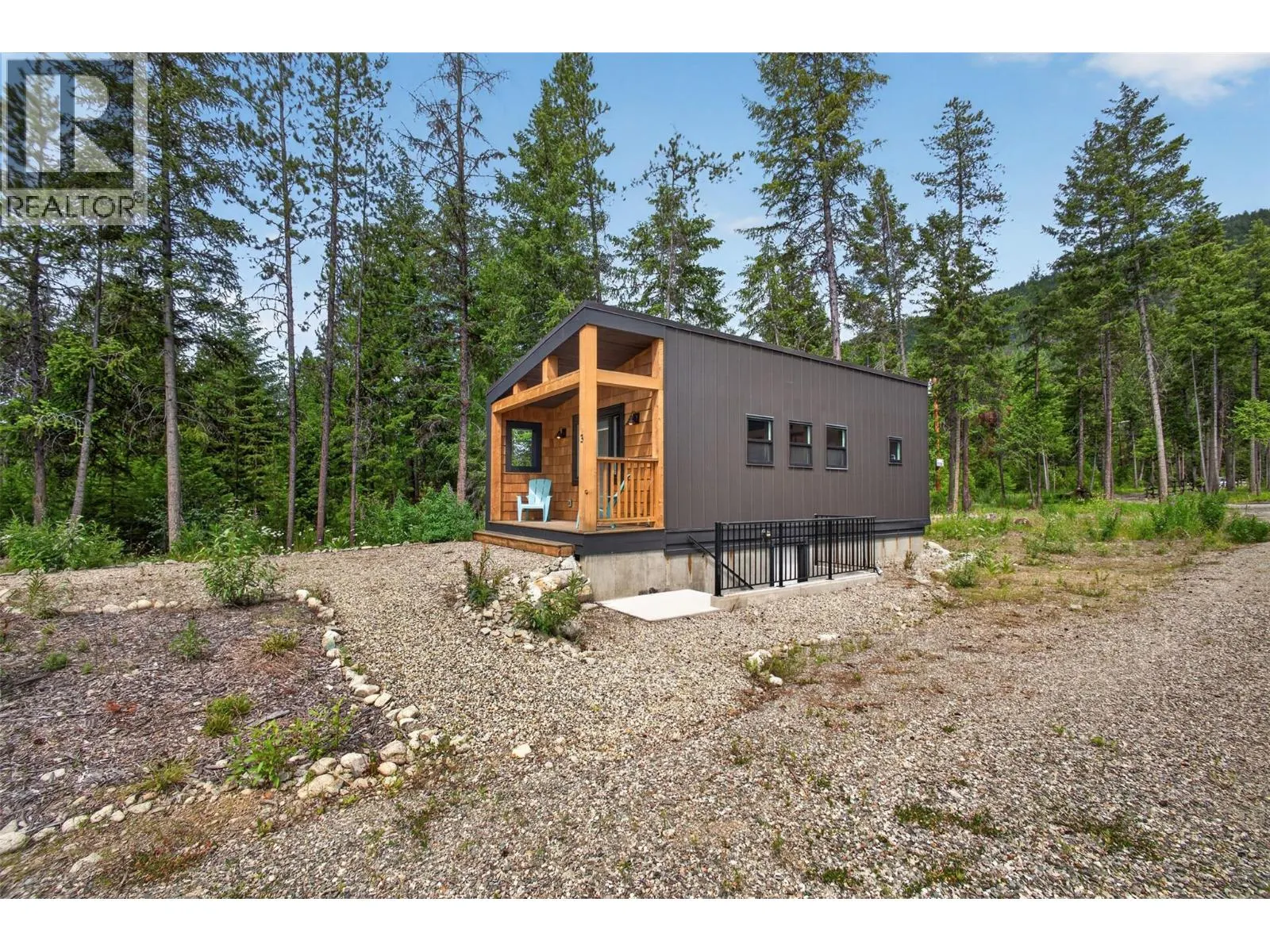 5533 33 Highway Unit# 3
