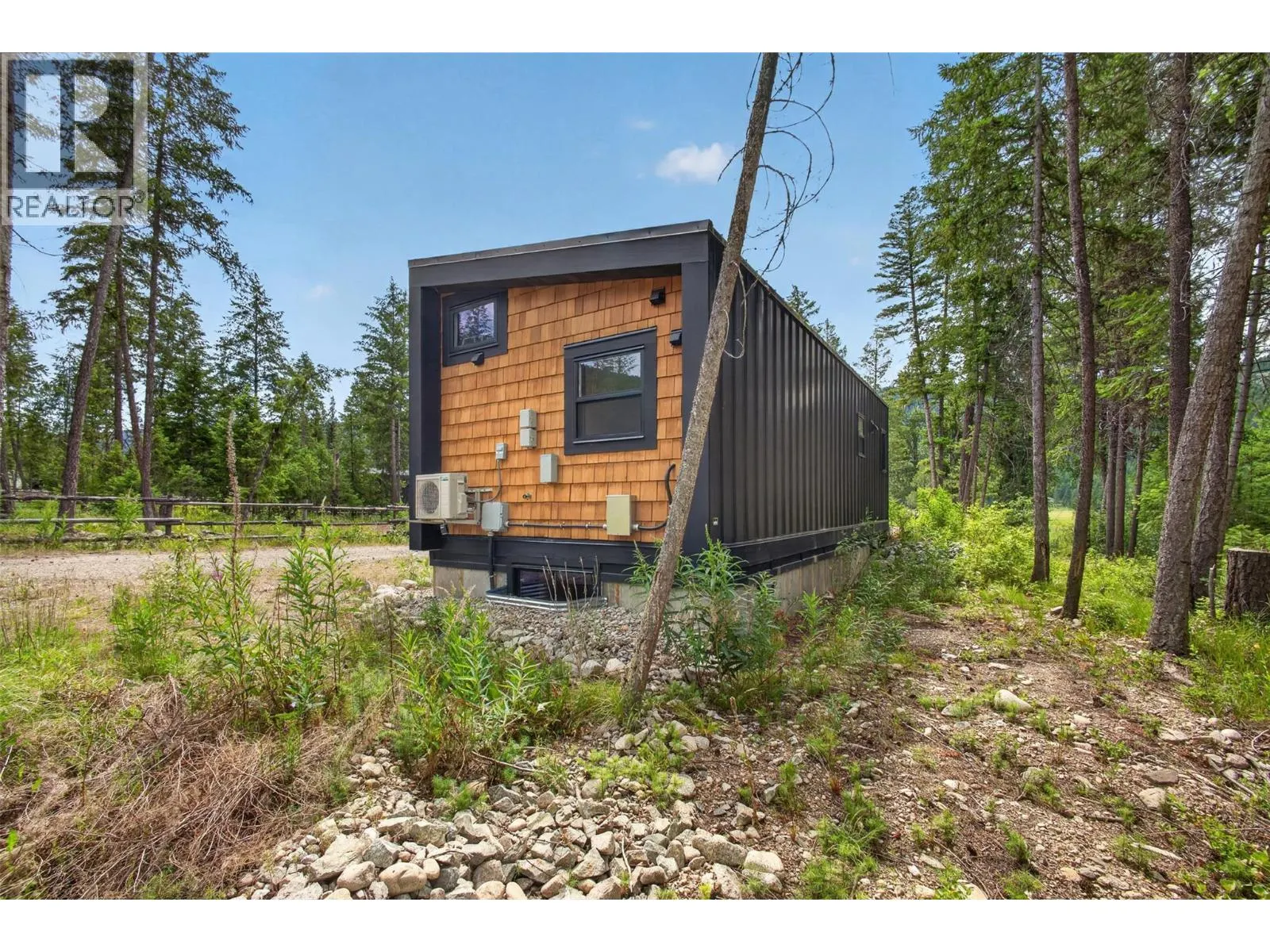 5533 33 Highway Unit# 3