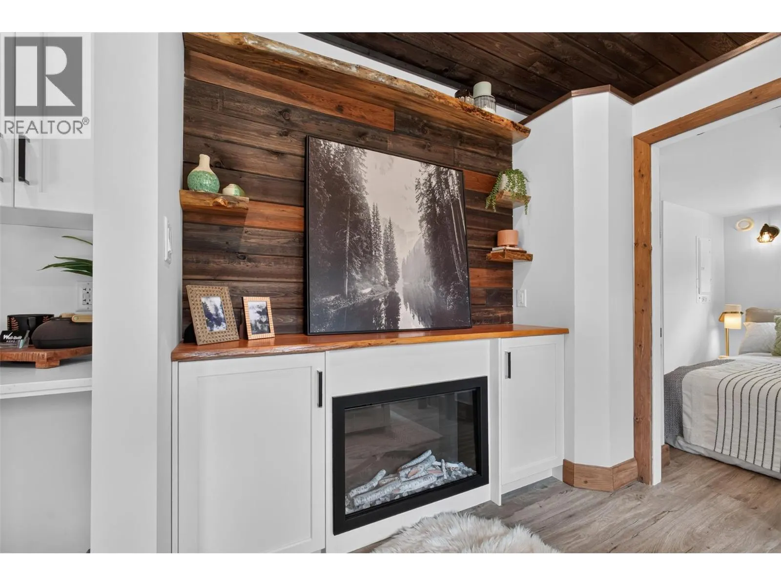5533 33 Highway Unit# 3