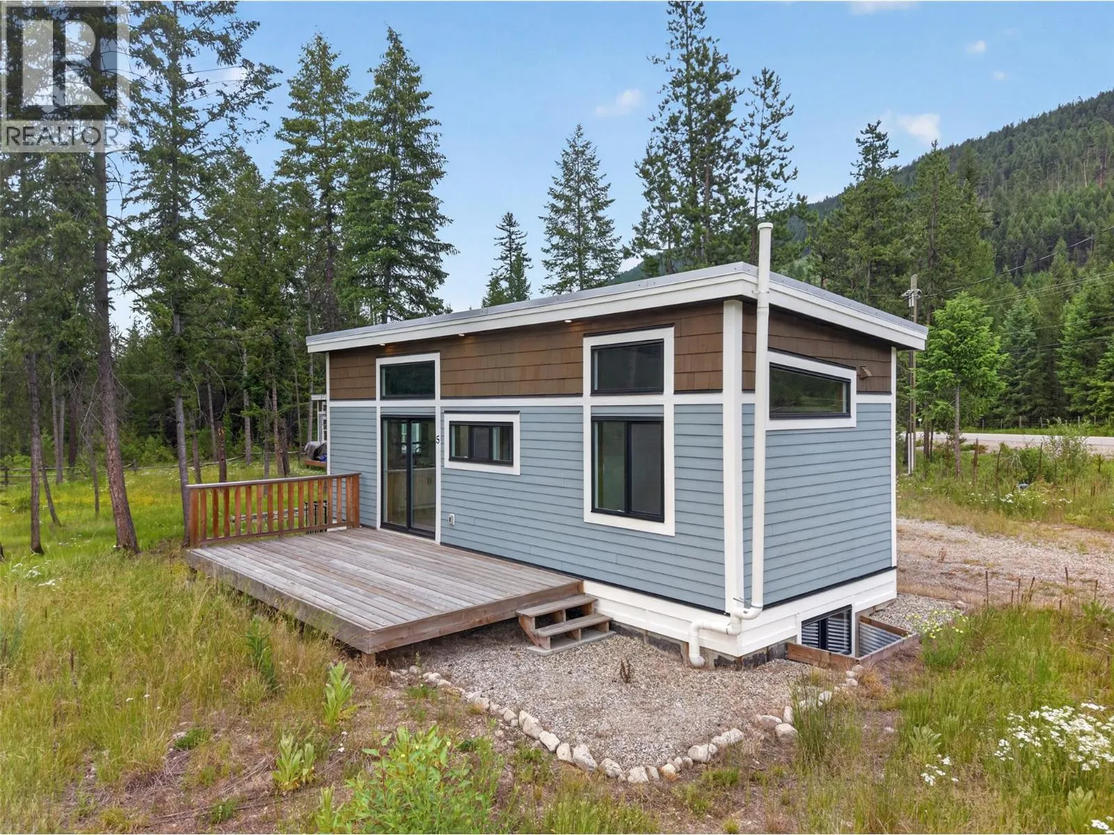 5533 33 Highway Unit# 1