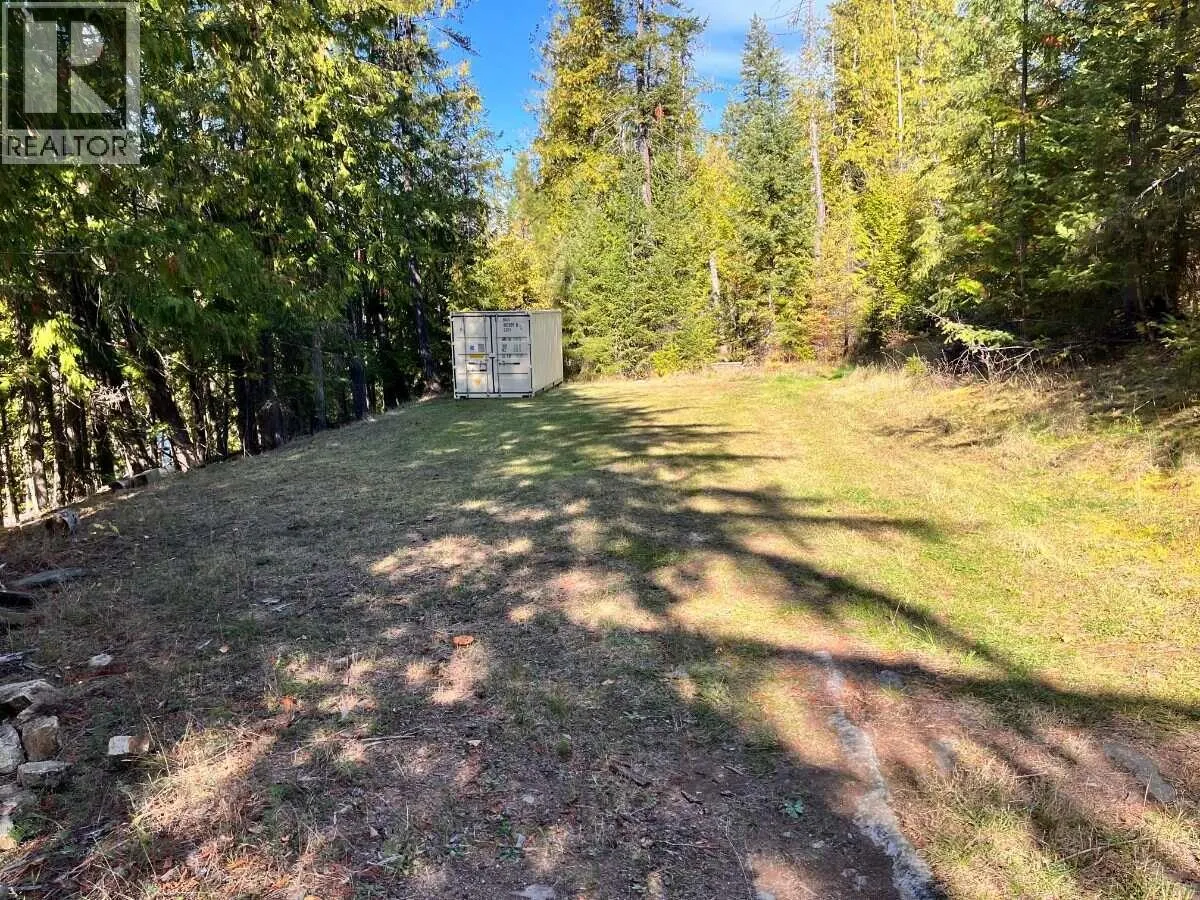 1087 Riondel Road