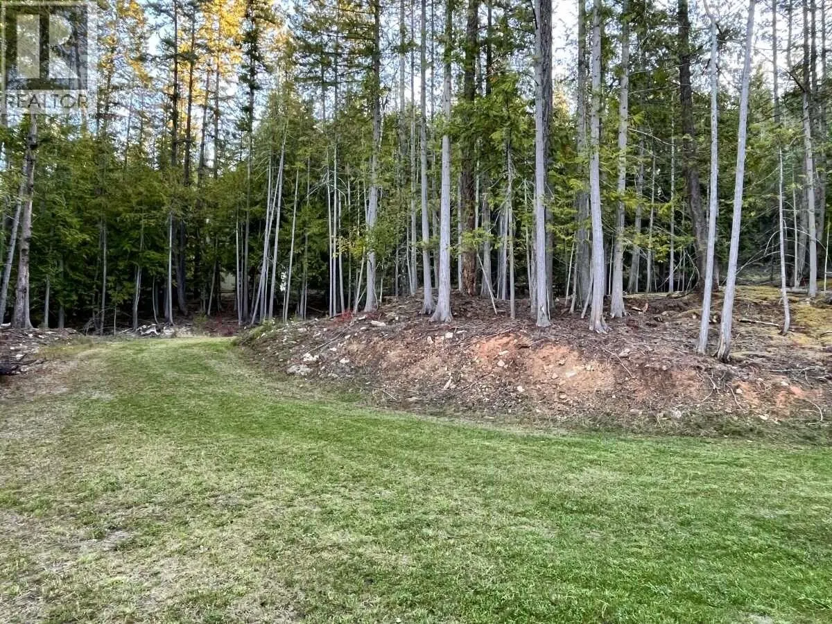 1087 Riondel Road