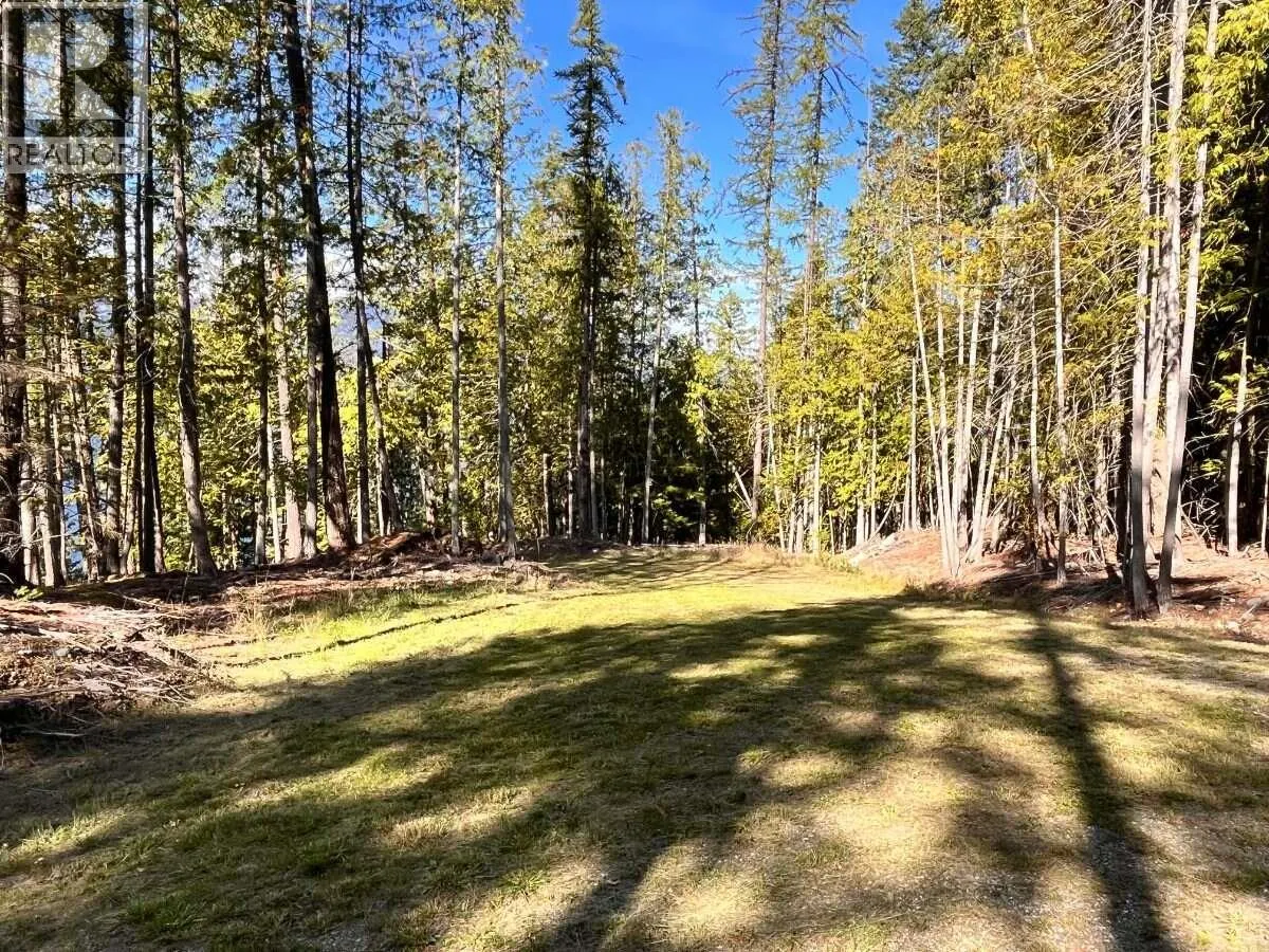 1087 Riondel Road