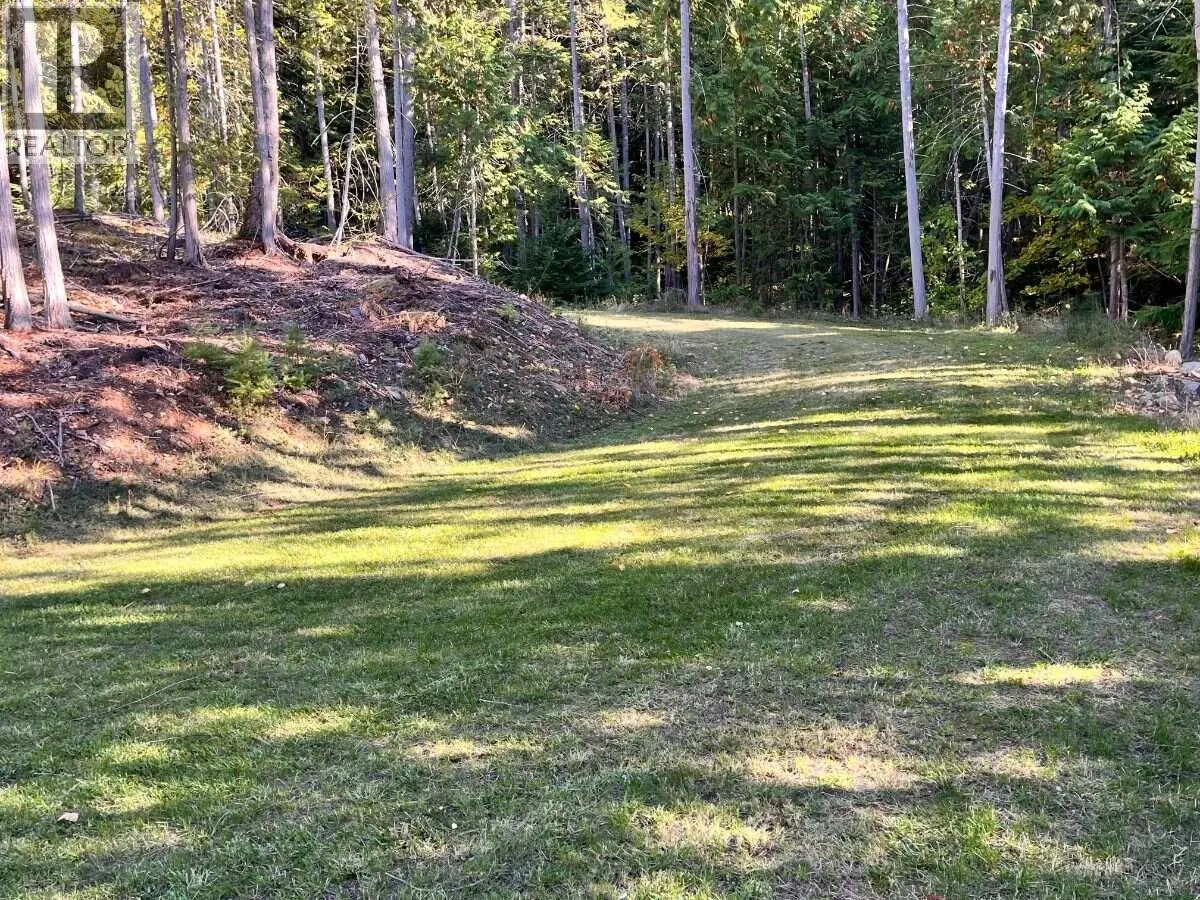 1087 Riondel Road
