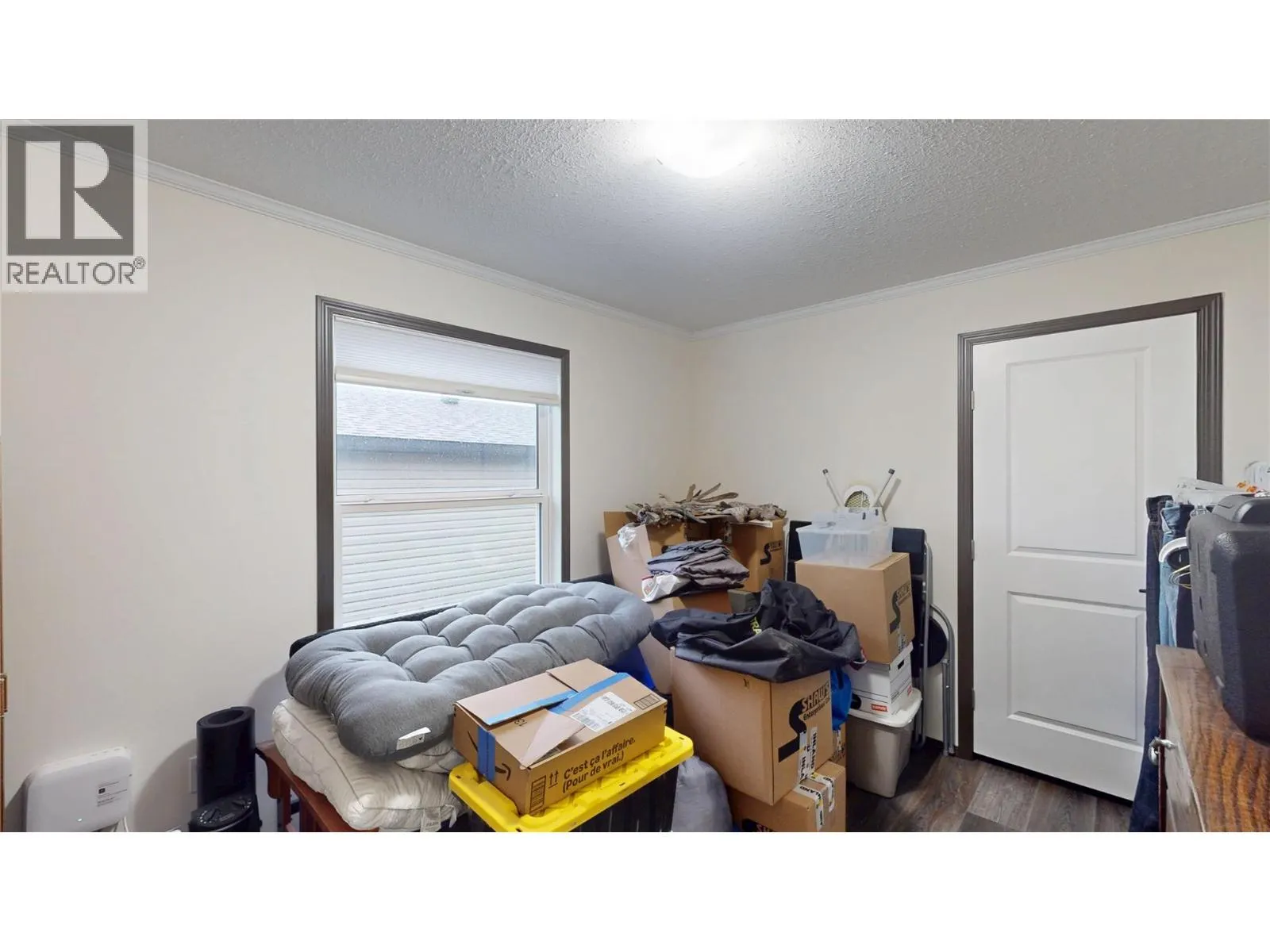 517 Pagurut Avenue W