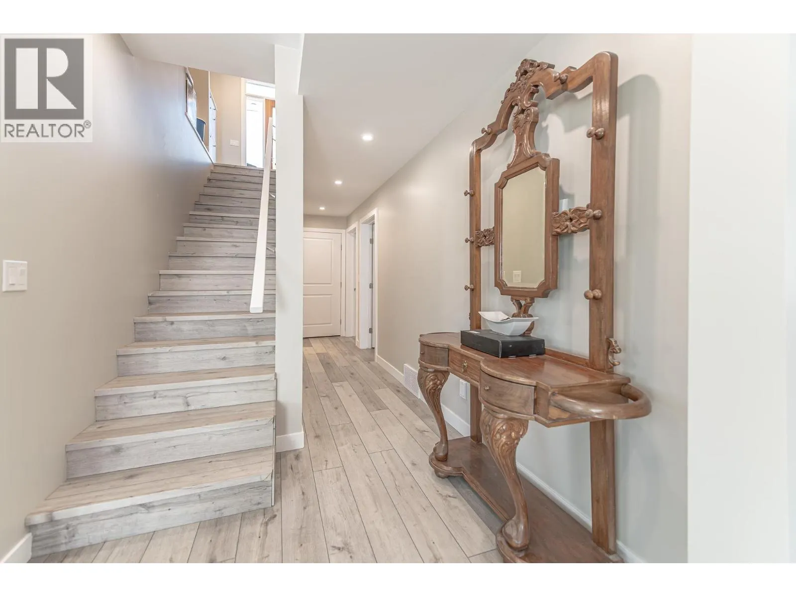 4978 Ponderosa Crescent