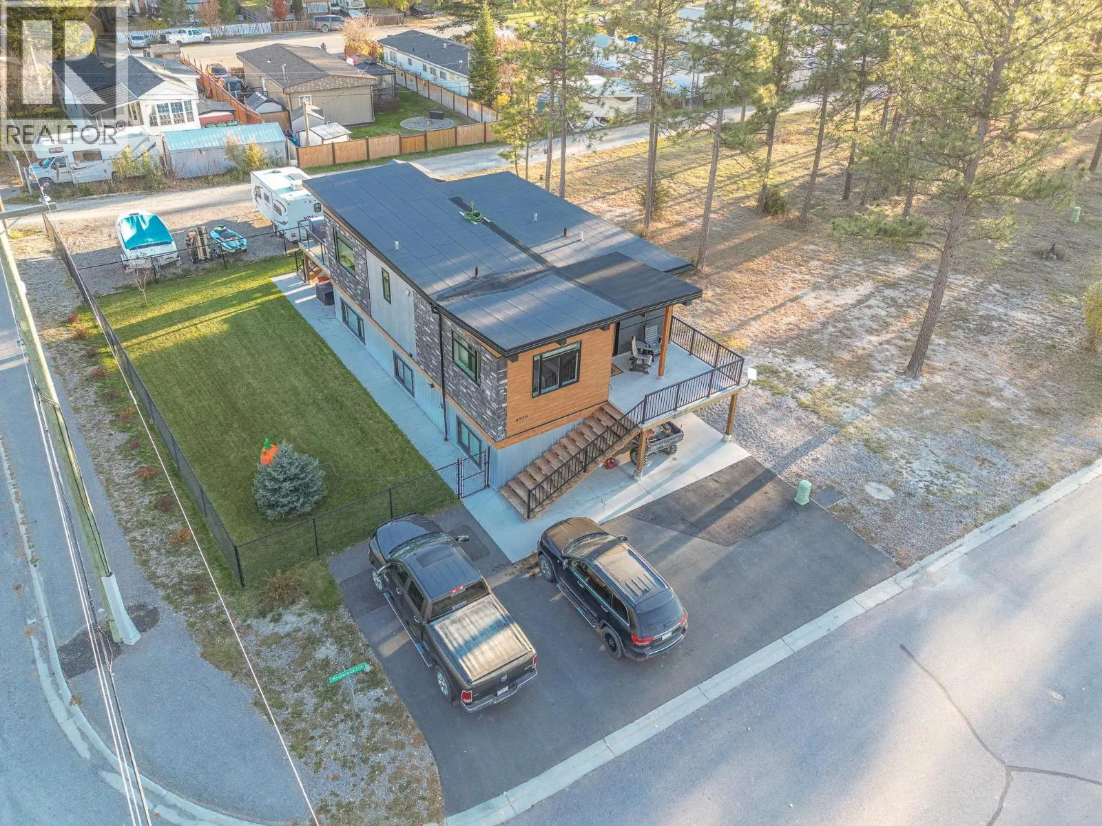 4978 Ponderosa Crescent