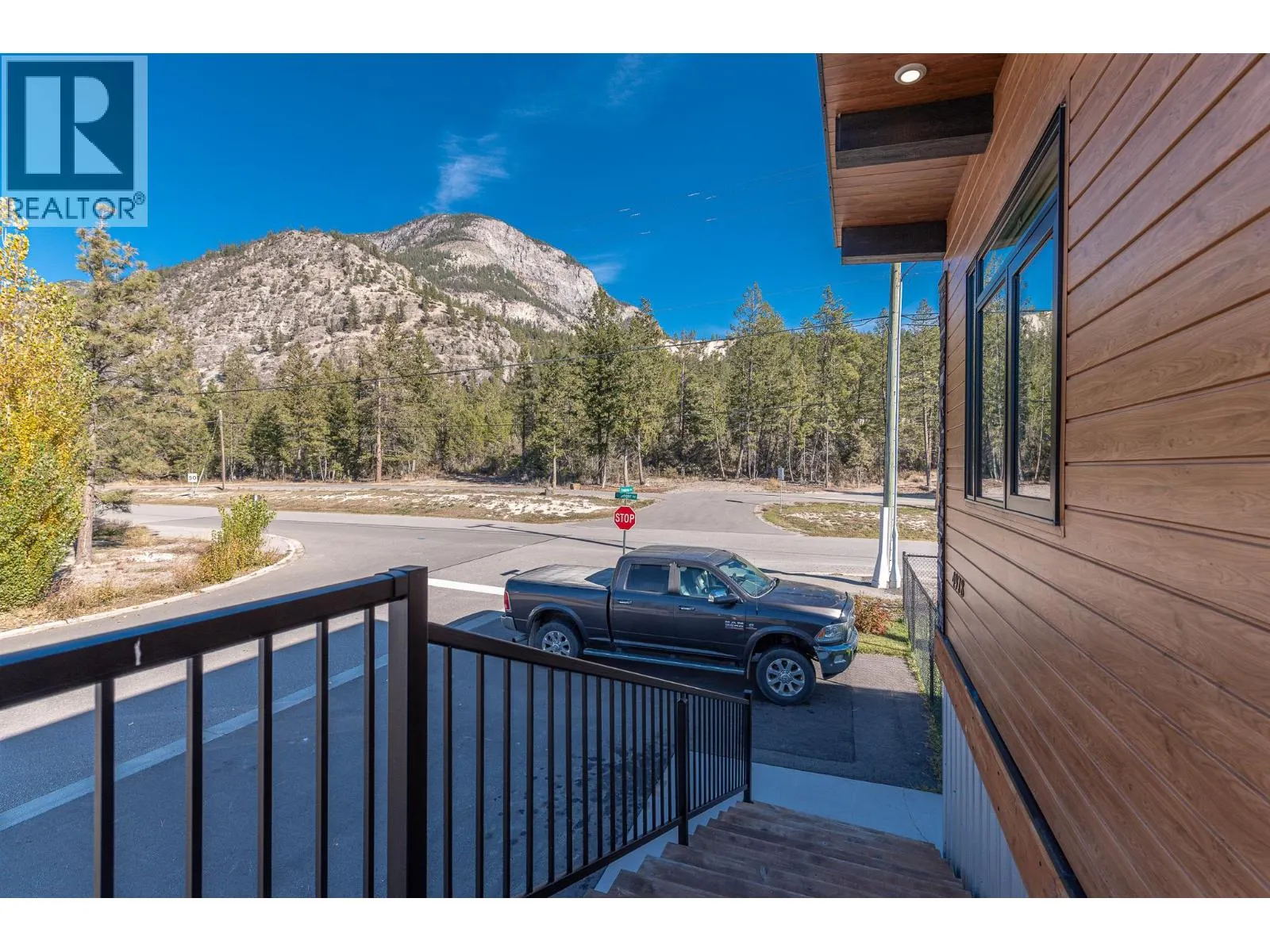 4978 Ponderosa Crescent