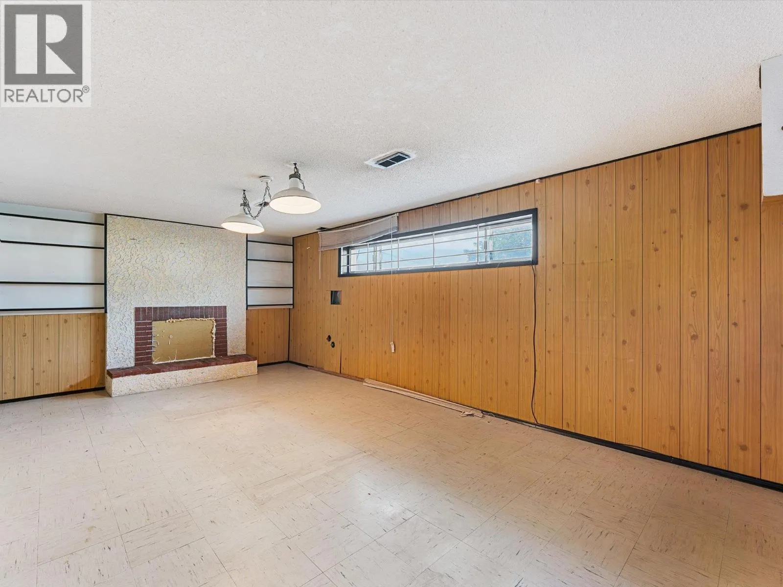 465 Hollydell Road