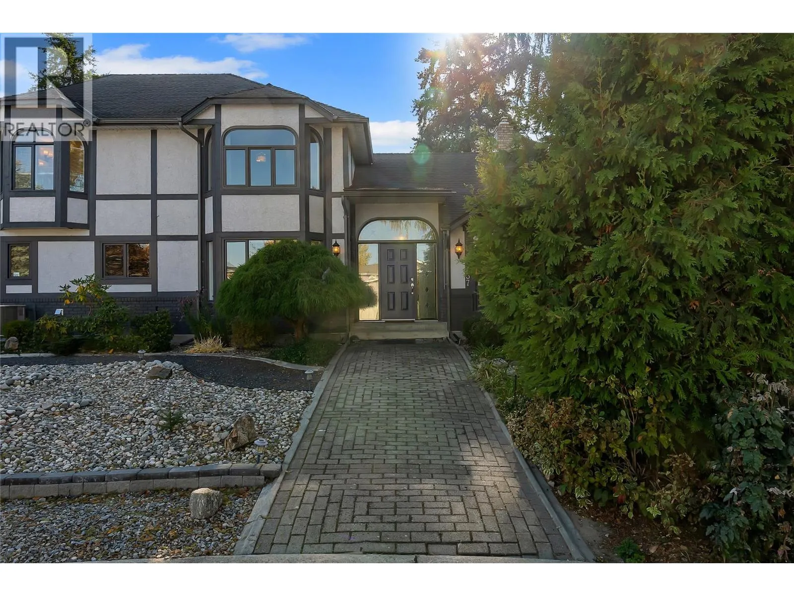 437 Duke Court