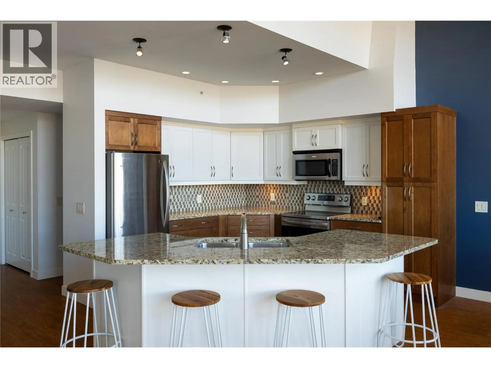 850 Saucier Avenue Unit# 414