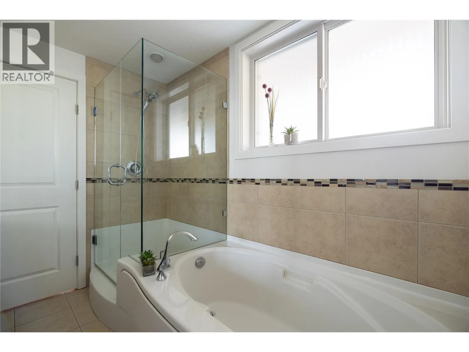 850 Saucier Avenue Unit# 414