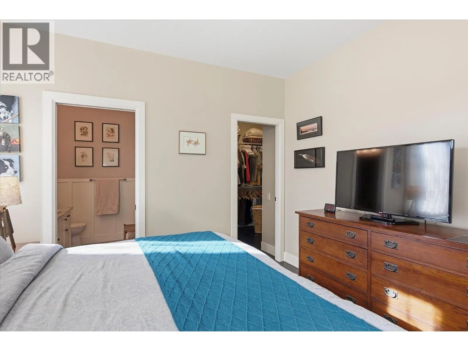 2115 Del Mar Court