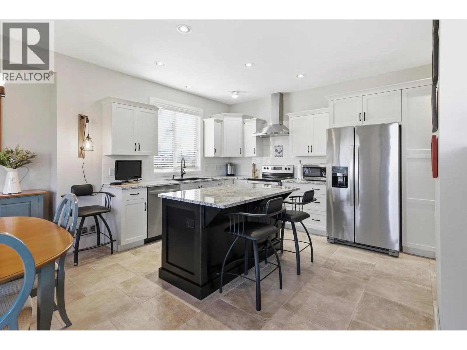 2115 Del Mar Court