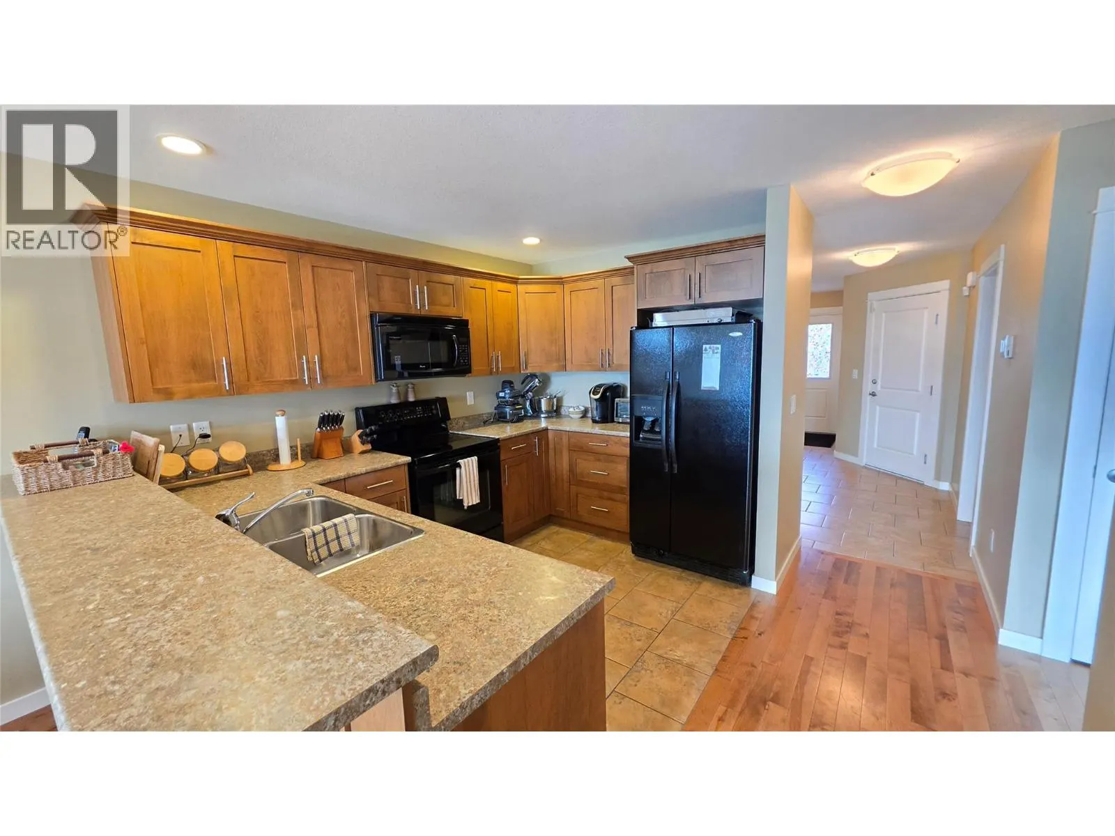 14 900 Stagecoach Drive