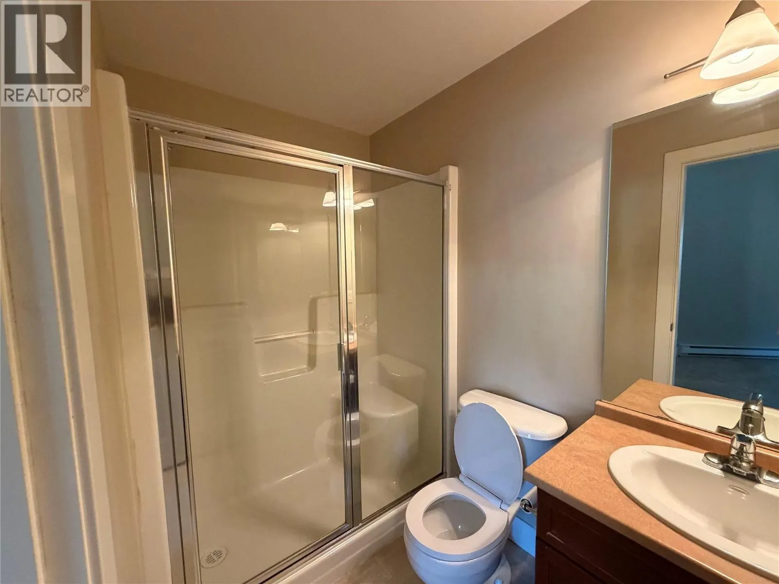246 Hastings Avenue Unit# 402