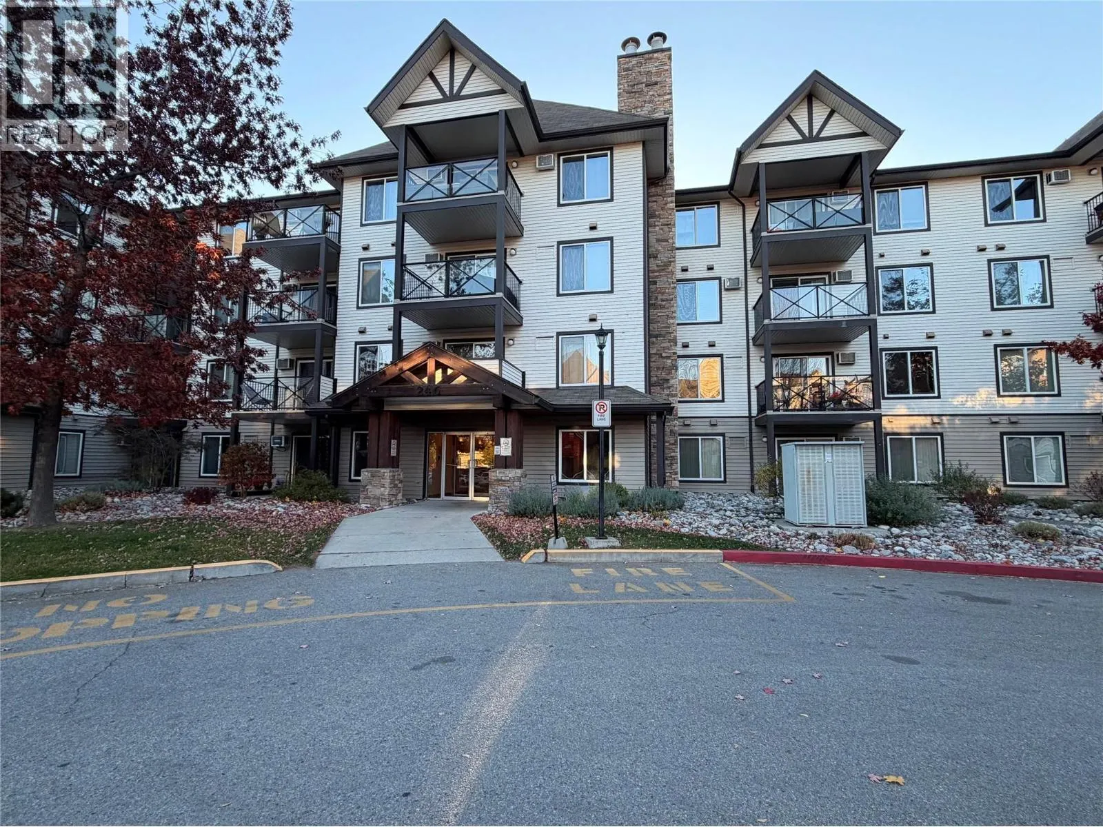 246 Hastings Avenue Unit# 402