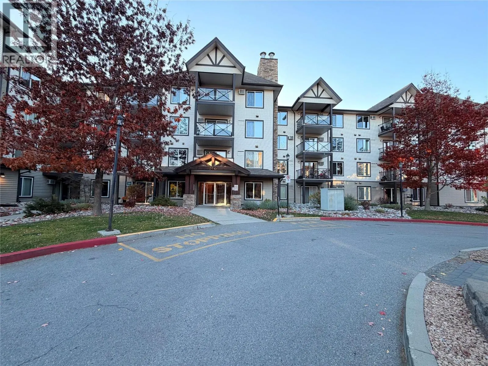 246 Hastings Avenue Unit# 402