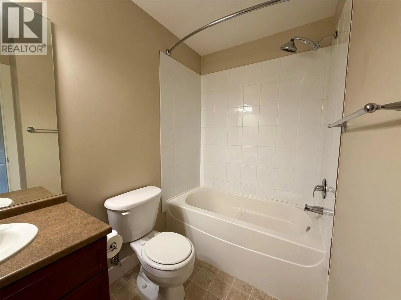 246 Hastings Avenue Unit# 402