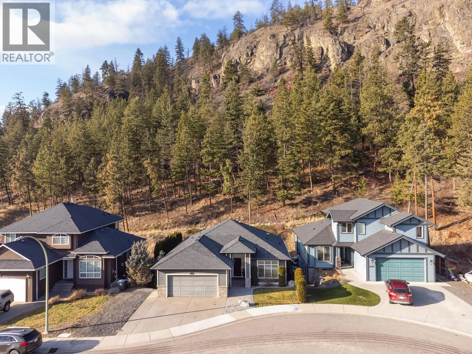 3085 Lakeview Cove Road