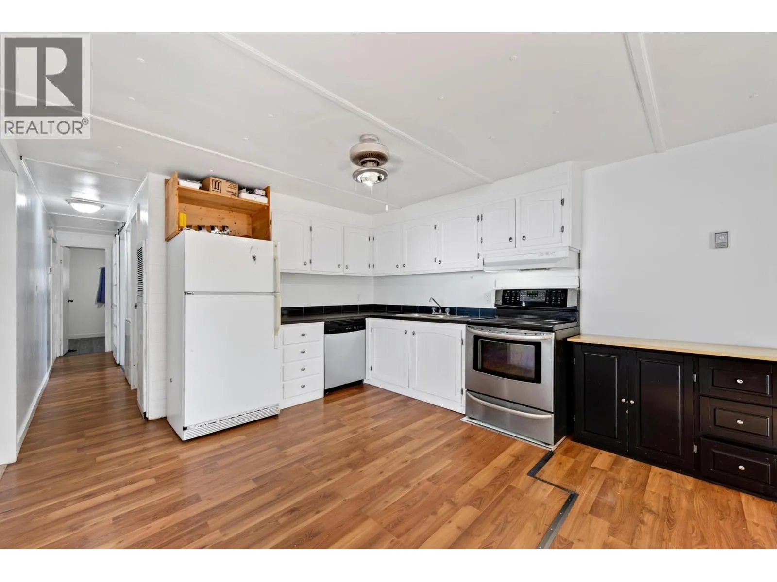 470 Reflection Lake Road Unit# 17