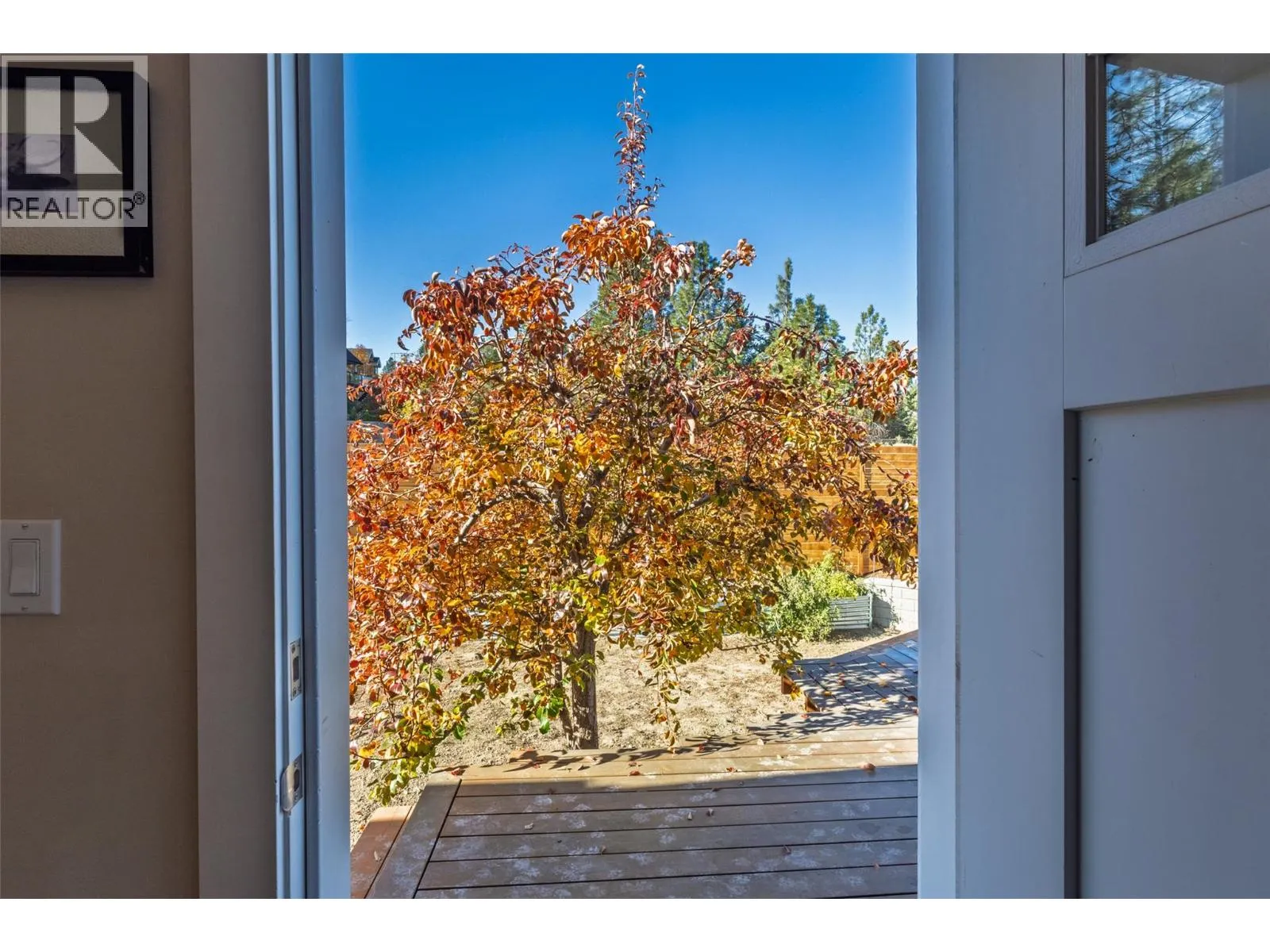 325 Whiteshield Crescent