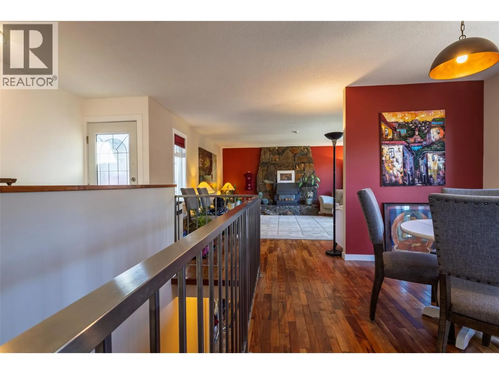 325 Whiteshield Crescent