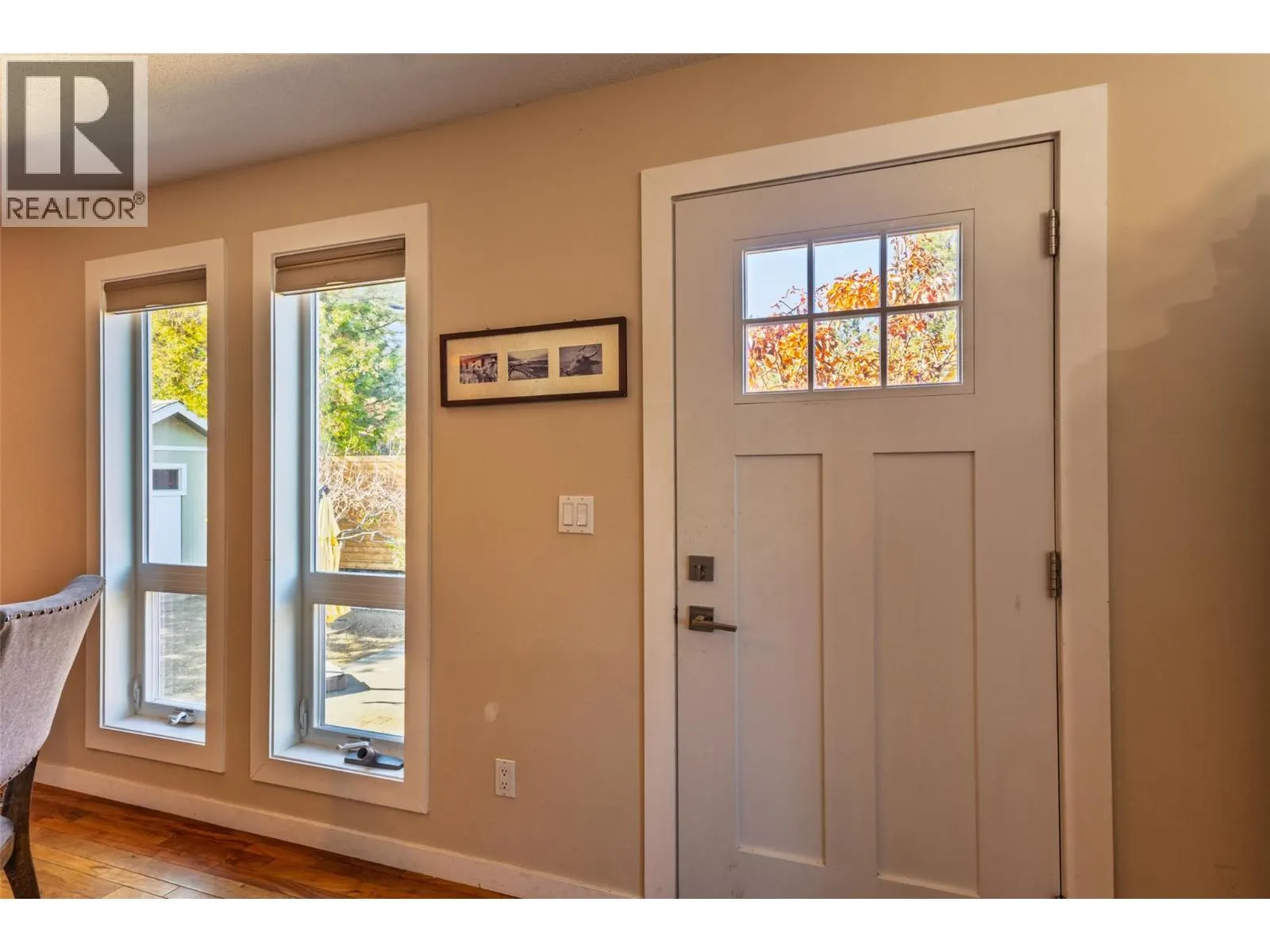 325 Whiteshield Crescent